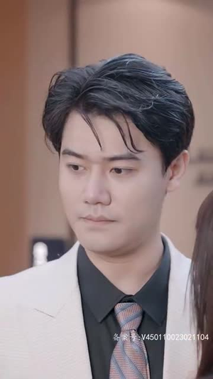 重生后,牵手死对头暴扣渣男(80集)